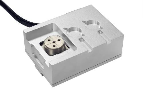 High-temperature module for nanoindentation tests up to 800°C in high vacuum conditions.